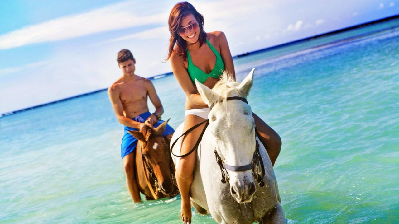 Horseback Riding on the beach in St Maarten