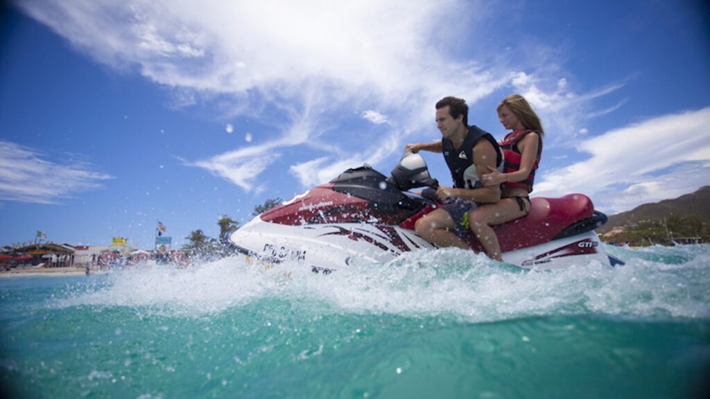 Jetskiing in St Maarten