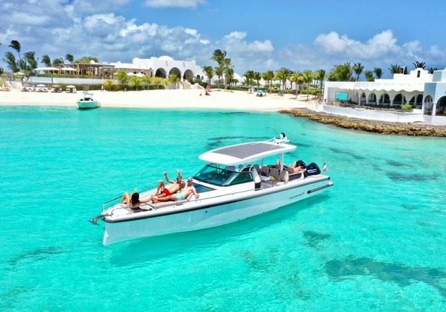 Paper Boat Charters in St Martin